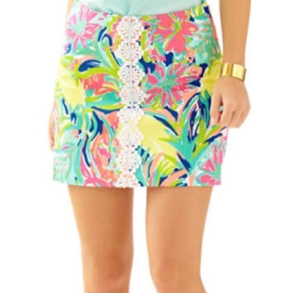 NWT Lilly Pulitzer Rhea Skort -Multi Casa Banana - size 4